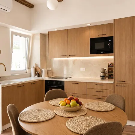 Soluna - Vacation With Private Pool & Rooftop Terrace Lejlighed